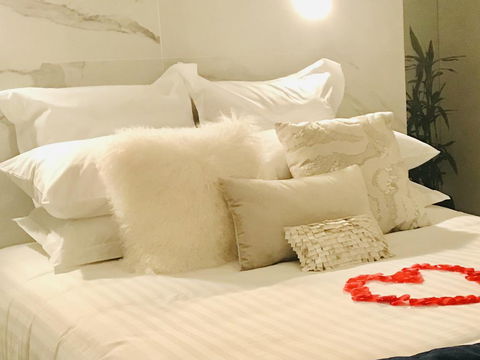 Waves And White Horses Seaview Retreat (adults Only) - QLD Tourism 3