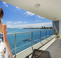 Waves Maroochy River - QLD Tourism