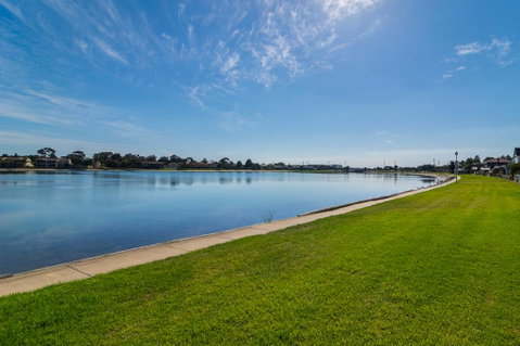 West Lakes Townhouse - QLD Tourism 3