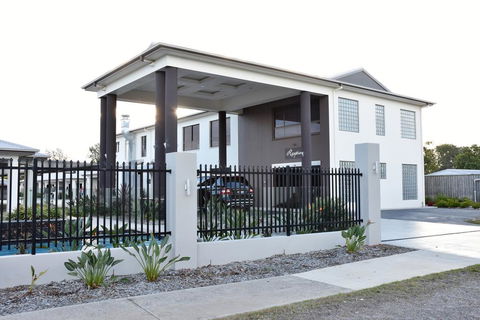 Western Downs Motor Inn - QLD Tourism 0
