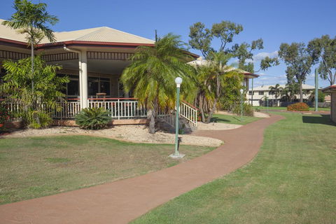 Western Heritage Motor Inn - QLD Tourism 1
