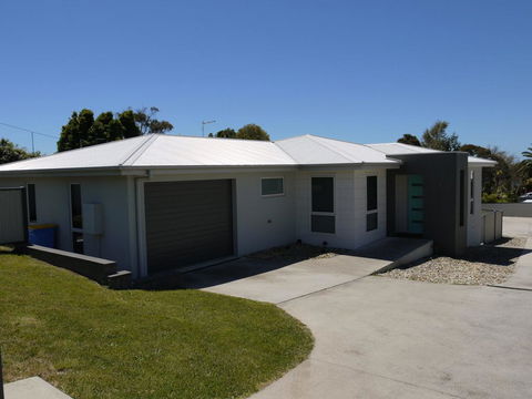 Westwood Villas - Bridport - Queensland Tourism 0