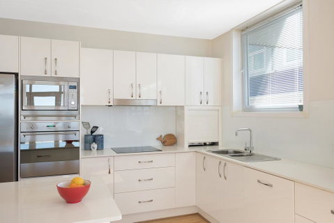 Wharf Apartment Unit 7 - QLD Tourism 3