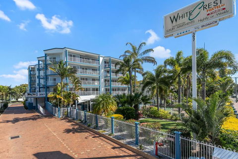 White Crest Luxury Apartments - Queensland Tourism 0