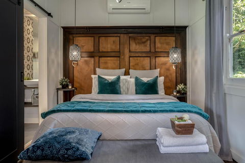 White Gates - QLD Tourism 0