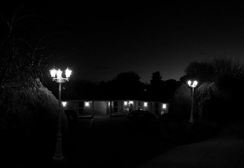 White Lanterns Motel - QLD Tourism 0