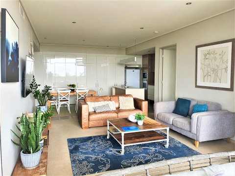 White Shells Luxury Apartments - QLD Tourism 2