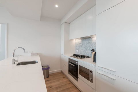 Whitehorse Tower 2 Bedroom 2 Bath - Queensland Tourism 2