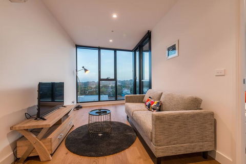 Whitehorse Tower Deluxe 1 Bedroom With View - Queensland Tourism 0