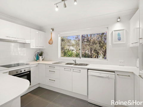 Whiting Escape - 2/13 Whiting Avenue, Terrigal - QLD Tourism 3