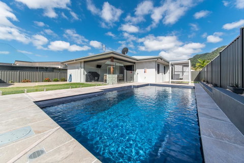 Whitsunday Sands - QLD Tourism 0