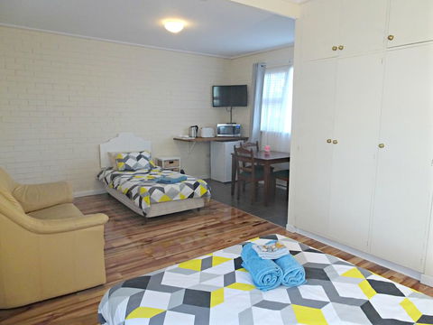 Whyalla Country Inn Motel - Queensland Tourism 1