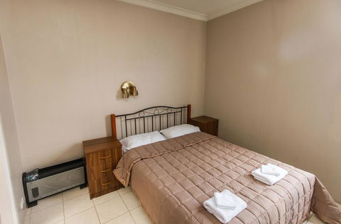 Wiley Park Hotel - QLD Tourism 2
