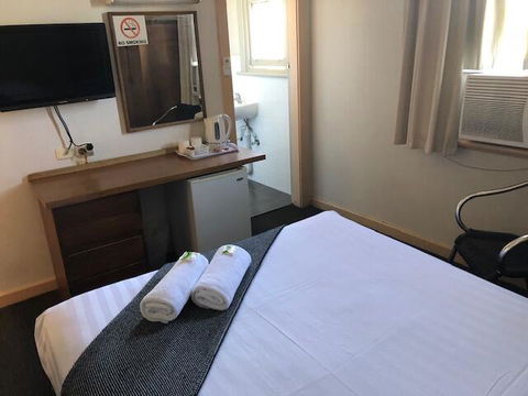 William Farrer Hotel - Queensland Tourism 2