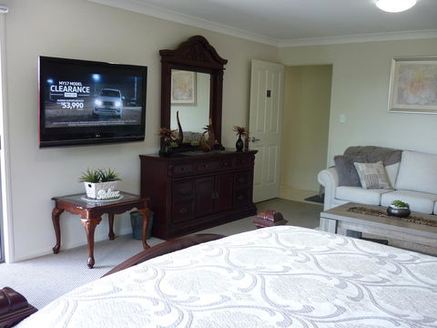 Willowbank Drive Bed & Breakfast - QLD Tourism 1