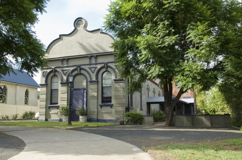 Willowgate Hall Luxury Hosted B&B - QLD Tourism 0