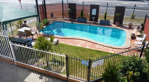 Winchester Motel - QLD Tourism 1