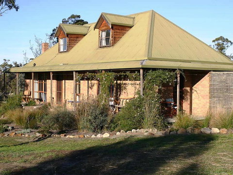 Wind Song Bed & Breakfast - QLD Tourism 1