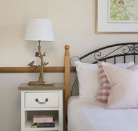 Windsors Edge Cottage Pokolbin - Queensland Tourism