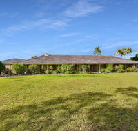 Wine Country Homestead 4-6br House - QLD Tourism