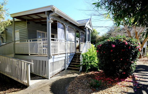 Wisteria Cottage 95 Main Western Road - QLD Tourism 2