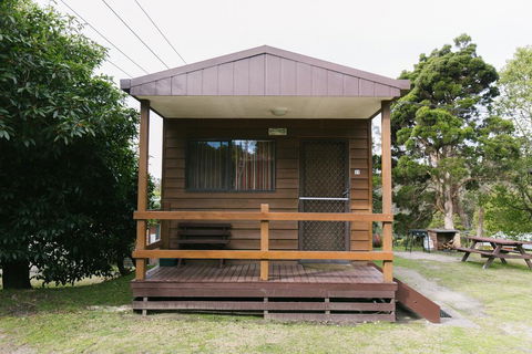 Wonboyn Cabins - Queensland Tourism 1