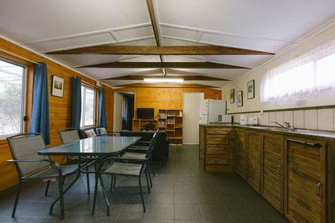 Wonboyn Cabins - Queensland Tourism 0
