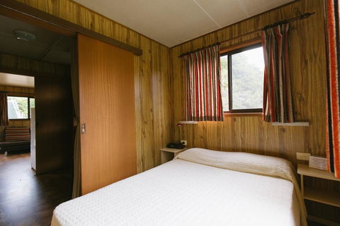 Wonboyn Cabins - Queensland Tourism 3