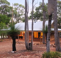 Woodstone Possum Cottage - QLD Tourism