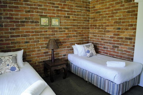 Woolshed Hill Estate - QLD Tourism 2
