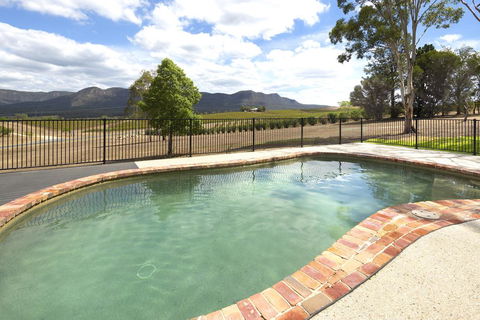 Worthington's Guest Cottage - Queensland Tourism 1