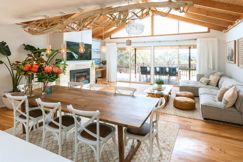 Yallingup Valley Retreat - Queensland Tourism 1