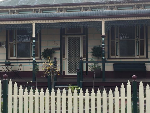 Yapera On Lucan - QLD Tourism 1