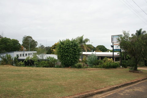 Yarraman Gardens Motel Queensland - QLD Tourism 1