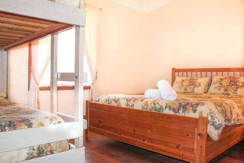 York Cottages And Burnley House - QLD Tourism 2