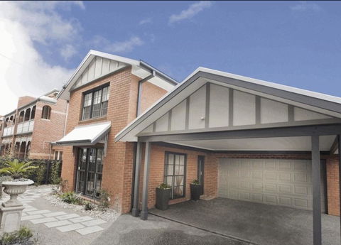 Your Home Away From Home - QLD Tourism 2