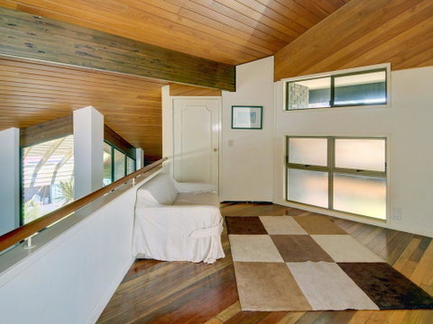 Yulunga 20 - 4 BDRM Canal Home With Pool - QLD Tourism 1