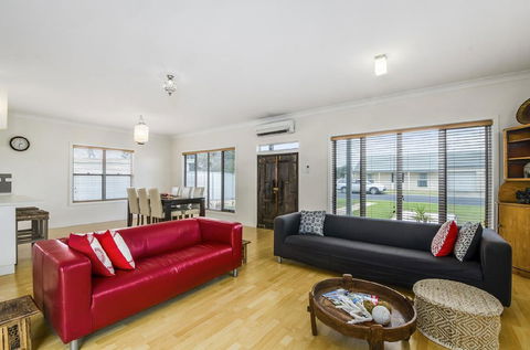 Zaahira House - QLD Tourism 1