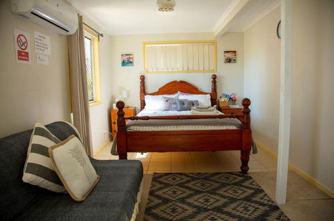 Zen Escape Guest House - QLD Tourism 0