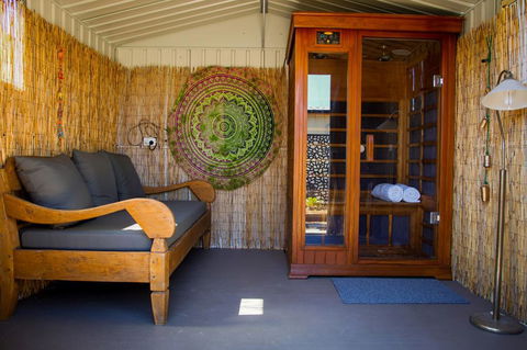 Zen Escape Guest House - QLD Tourism 2
