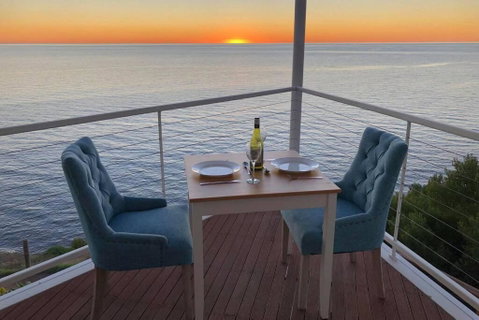 *Newly Listed* Couples Clifftop Retreat - QLD Tourism 0
