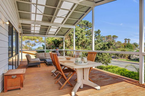 Zephyr Shores - Queensland Tourism 0