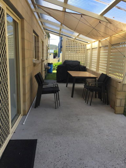 Rose Cottage Sisters Beach Accommodation - QLD Tourism 1