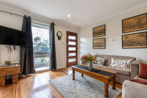 Spacious Bungalow5min Walk To Station5min To Box HillWiFiParking - Queensland Tourism 1