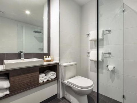 Mercure Sunshine Coast Kawana Waters - QLD Tourism 1