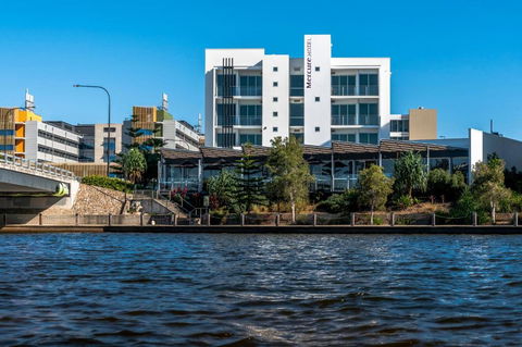 Mercure Sunshine Coast Kawana Waters - QLD Tourism 0