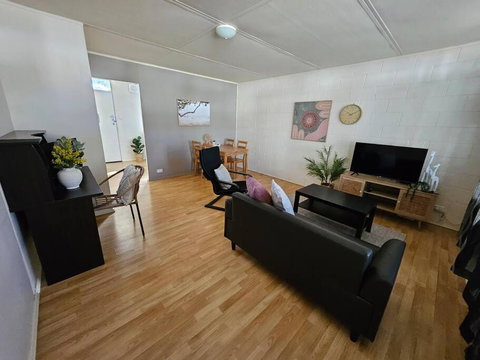 4b Kambalda East - QLD Tourism 0