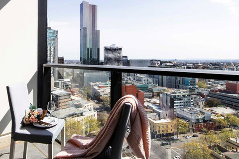 A 2BR Apt Near Melbourne Central Amazing Views - QLD Tourism 0