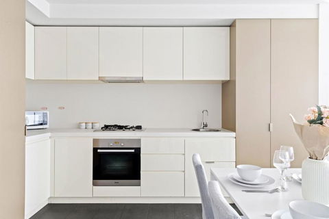 A 2BR Apt Near Melbourne Central Amazing Views - QLD Tourism 2