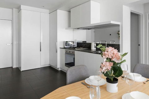 A 2BR Apt Near Shrine Of Remembrance FREE Parking - QLD Tourism 4